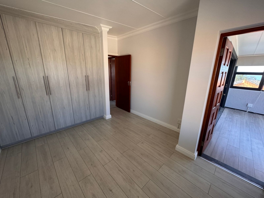 4 Bedroom Property for Sale in Hartenbos Heuwels Western Cape